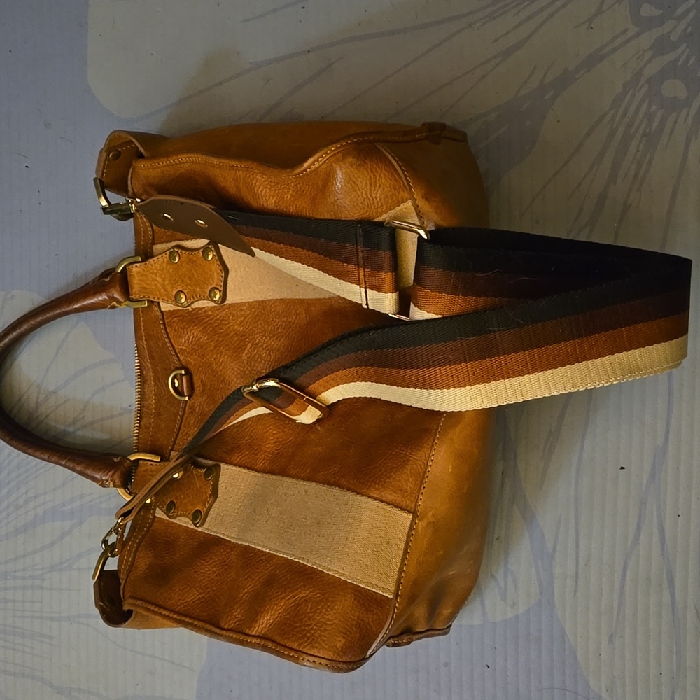 Women's Mulberry Cognac leather with tan color strap. - Picture 9 of 16